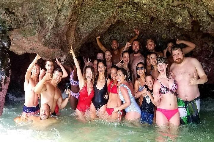 Kevo's Beach Bus Paddleboard and Snorkel Adventure, North Shore, photo 5 of 10