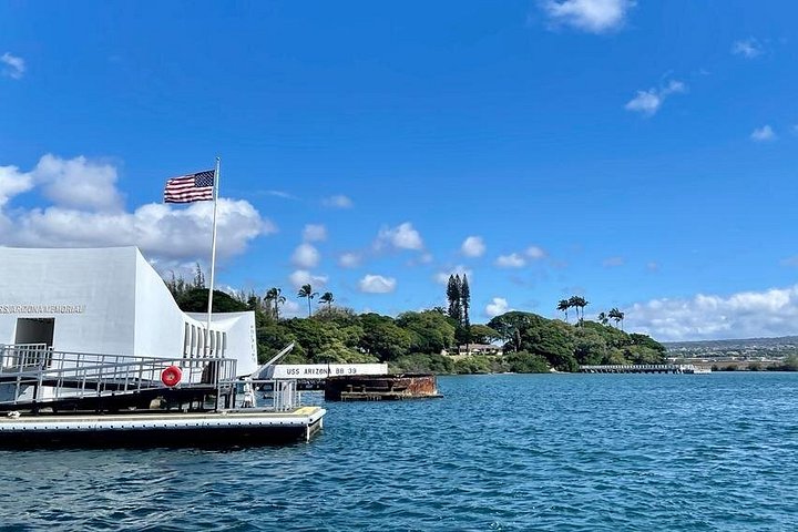 Oahu: Pearl Harbor USS Arizona Memorial Small Group Tour, photo 8 of 10