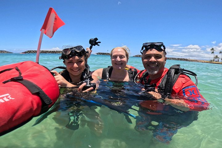 Beginner Scuba Diving Experience with Video Package in Honolulu, photo 4 of 10