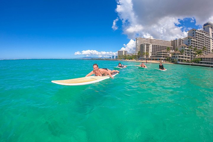 Waikiki Private Group Surf Lesson, photo 10 of 10