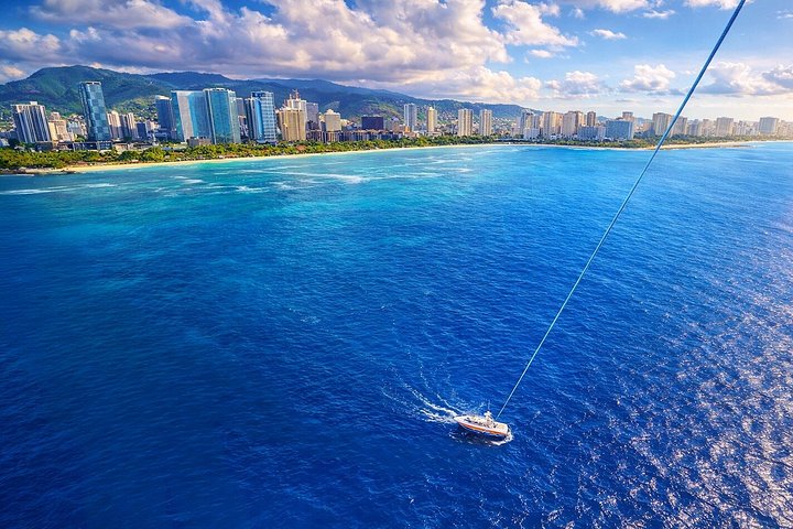 Parasailing in Waikiki from Oahu Hawaii, photo 2 of 10