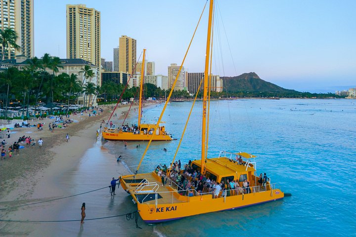 Waikiki Beach Sunset Sail on Ke Kai Catamaran, photo 10 of 10