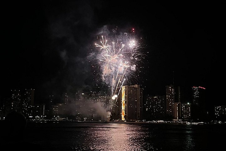 Waikiki 2-Hour Friday Night Fireworks Catamaran Cruise, photo 5 of 10