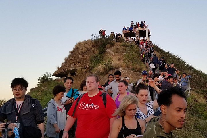 Diamond Head Hiking Tour with Tickets and Shuttle Included, photo 8 of 10