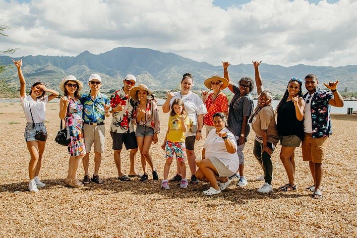 Oahu Circle Island Full Day Tour with Scenic Stops and Local Foods, photo 2 of 10