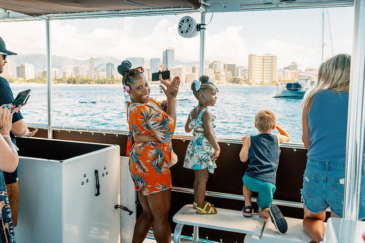 Waikiki Glass Bottom Boat Cruise, photo 5 of 10