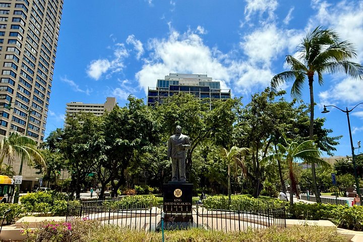 Downtown Honolulu Food Tour with 5 Local Favorites Tastings, photo 9 of 10