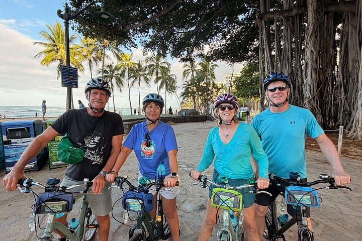 Historical Honolulu Bike Tour, photo 2 of 10