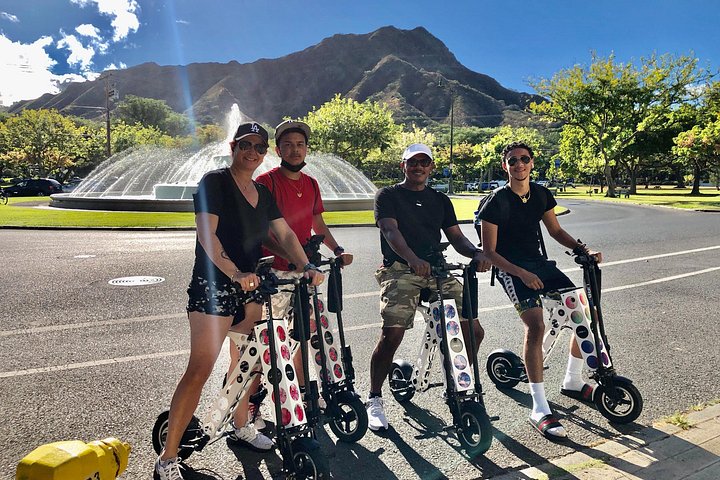 Electric Bike Ride and Diamond Head Hike Tour, photo 8 of 10