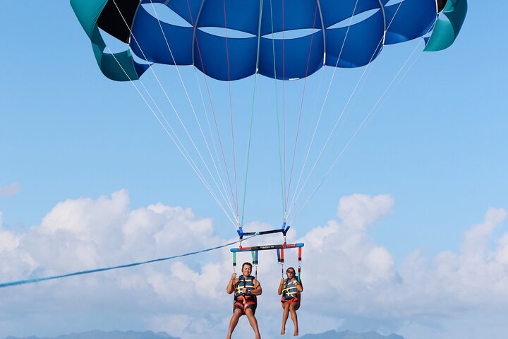 Parasailing in Waikiki from Oahu Hawaii, photo 10 of 10