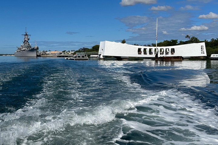Oahu: Pearl Harbor USS Arizona Memorial Small Group Tour, photo 5 of 10