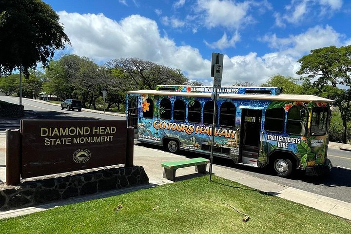 Diamond Head Hike Shuttle with Reservation Tickets Included, photo 5 of 6