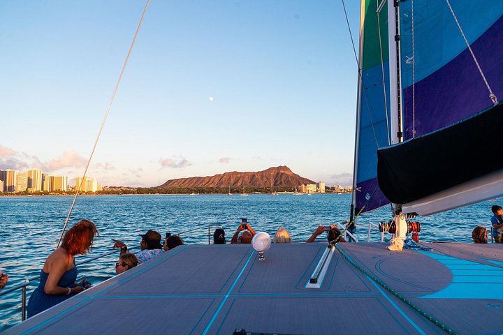 Scenic Sunset Sail on the Hawea Catamaran from Waikiki Beach, photo 8 of 10