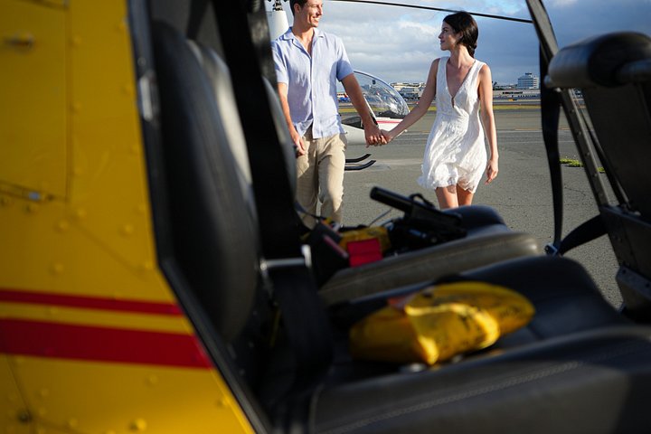 Oʻahu Private Helicopter Experience: All Window Seats, photo 7 of 10