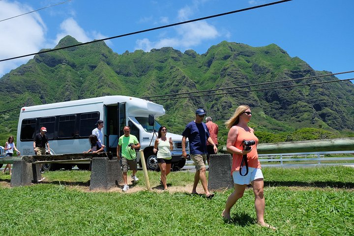 Oahu Circle Island Tour with Byodo-In Temple, photo 4 of 10