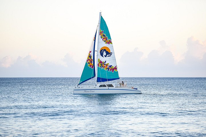 Waikiki Signature Sunset Catamaran Sail, photo 6 of 10