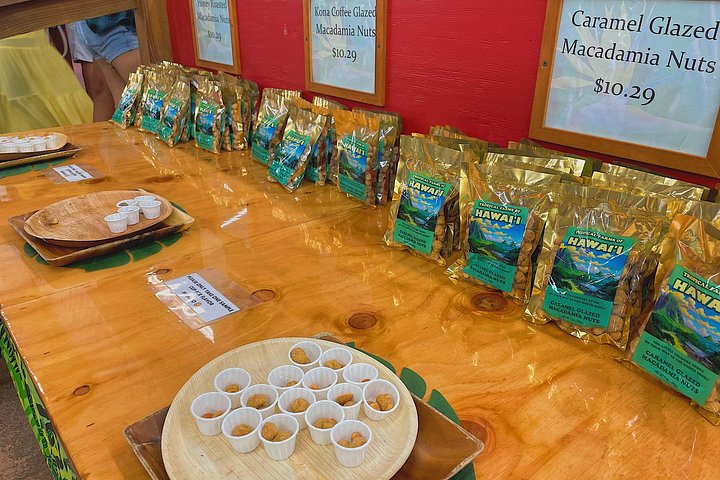 Oahu Small-Group Circle Island Tour: North Shore and Local Food, photo 7 of 10