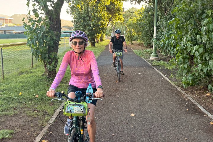 Historical Honolulu Bike Tour, photo 4 of 10