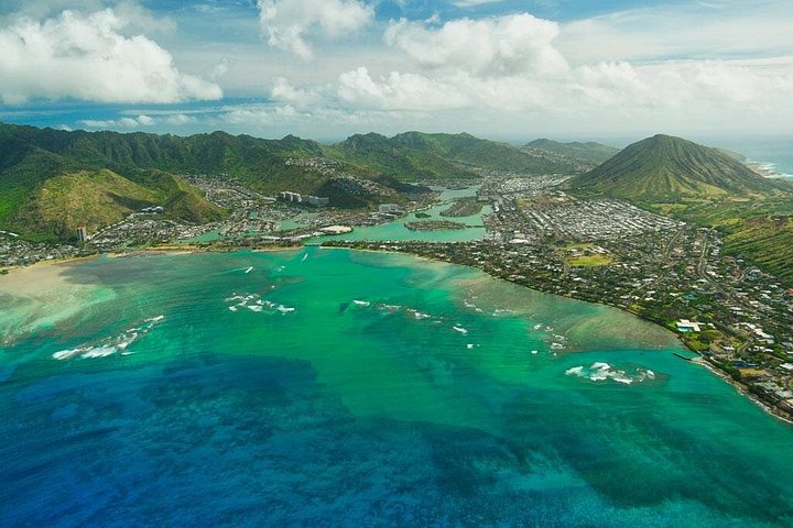 Oʻahu Private Helicopter Experience: All Window Seats, photo 6 of 10