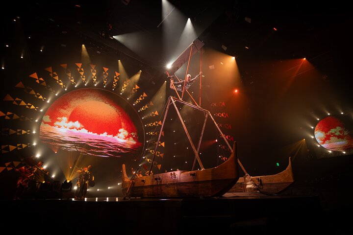 Auana by Cirque du Soleil at the Waikiki Beachcomber Hotel, photo 6 of 7