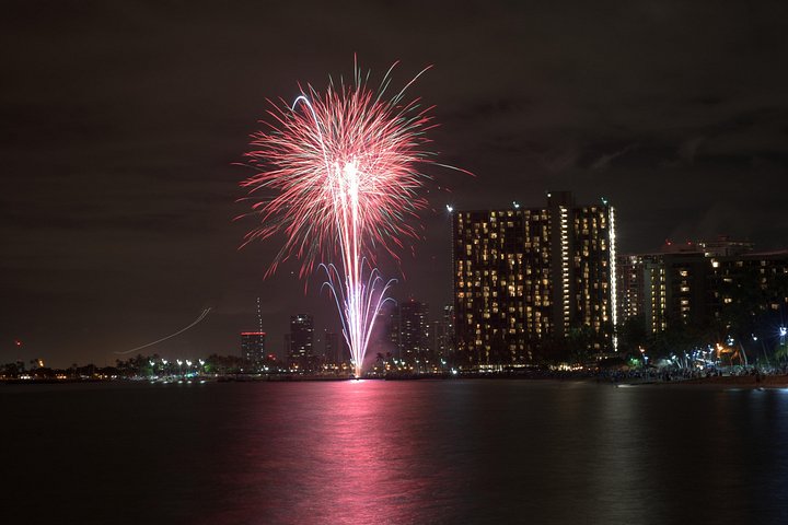Waikiki Sunset Sail on a 40-Foot Catamaran: Food and BYOB, photo 8 of 10