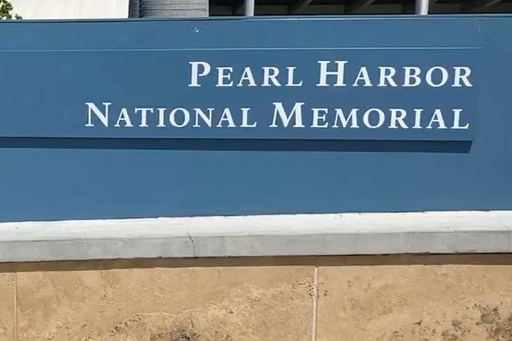 Oahu: Pearl Harbor USS Arizona Memorial Small Group Tour, photo 2 of 10