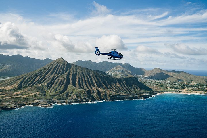 Complete Island Oahu Helicopter Tour, photo 2 of 8