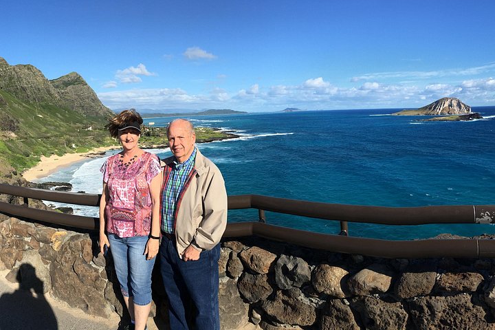 Oahu: 'Lost' and Movie Sites Hummer Tour, photo 2 of 10