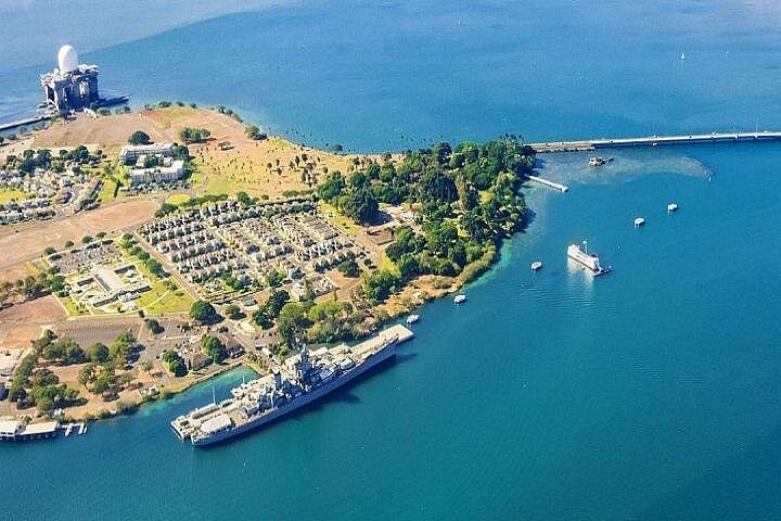 Pearl Harbor and Mini Circle Island Tour from Waikiki, photo 3 of 7