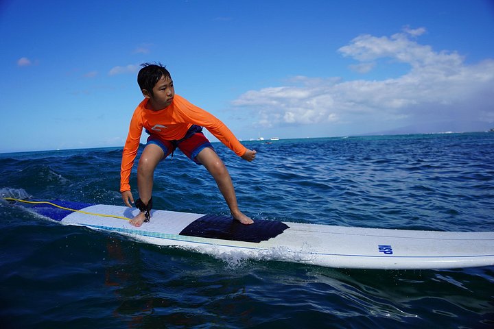 Waikiki Private Group Surf Lesson, photo 5 of 10