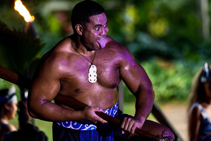 Toa Luau at Waimea Valley, Oahu, photo 2 of 10
