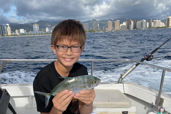 Private Fishing Charter for Family and Friends in Honolulu, photo 6 of 10