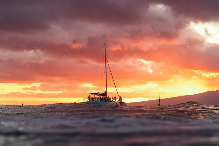 Scenic Sunset Sail on the Hawea Catamaran from Waikiki Beach, photo 2 of 10