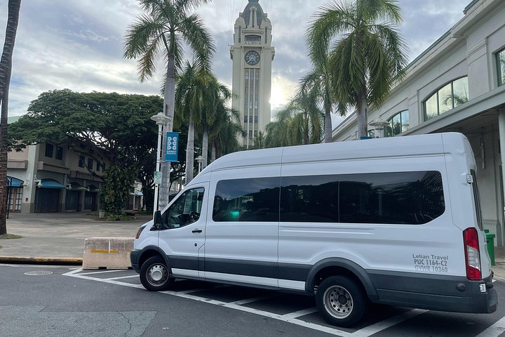Honolulu Private Airport Transfer, Arrival with Lei or Departure, photo 3 of 7