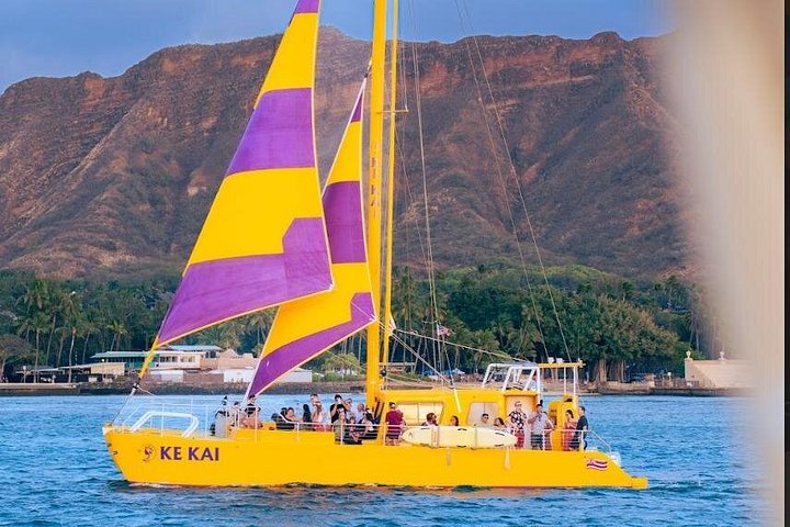 Waikiki Beach Sunset Sail on Ke Kai Catamaran, photo 5 of 10