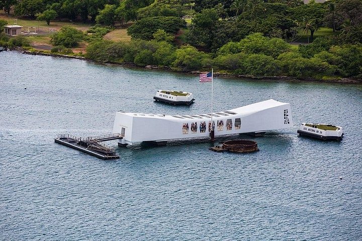 WWII Pearl Harbor Heroes Deluxe Tour, photo 6 of 10