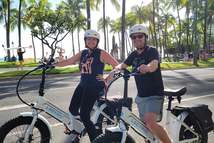 Electric Bike Ride and Diamond Head Hike Tour, photo 3 of 10