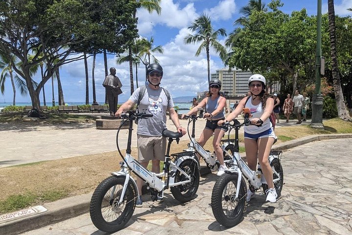 Electric Bike Ride and Diamond Head Hike Tour, photo 4 of 10