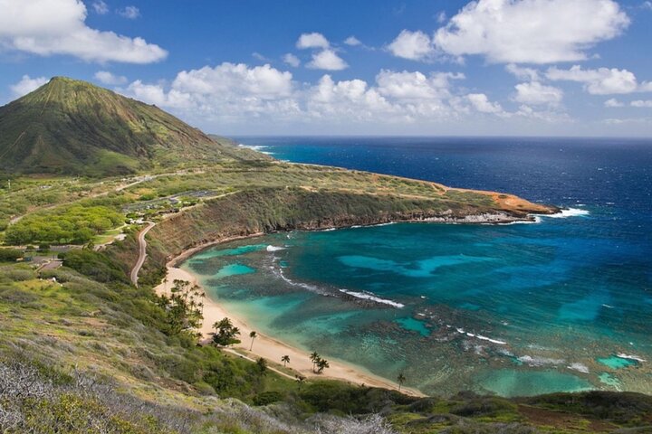Oahu: North Shore Tour with Waimea Waterfall, photo 3 of 10