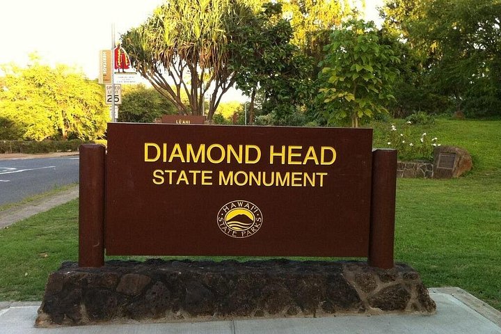 Diamond Head Hiking Tour with Ticket and Reservation Inclusion, photo 3 of 6