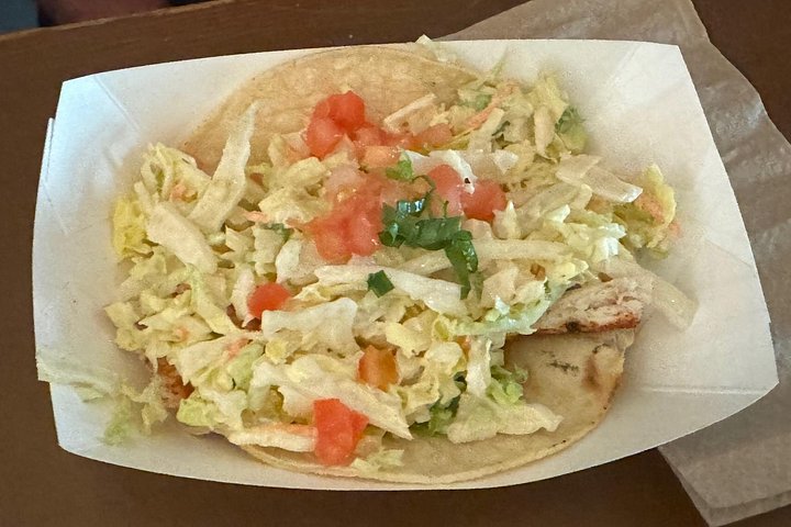 Hawaiian Food Tour by Bike in Oahu, photo 8 of 10