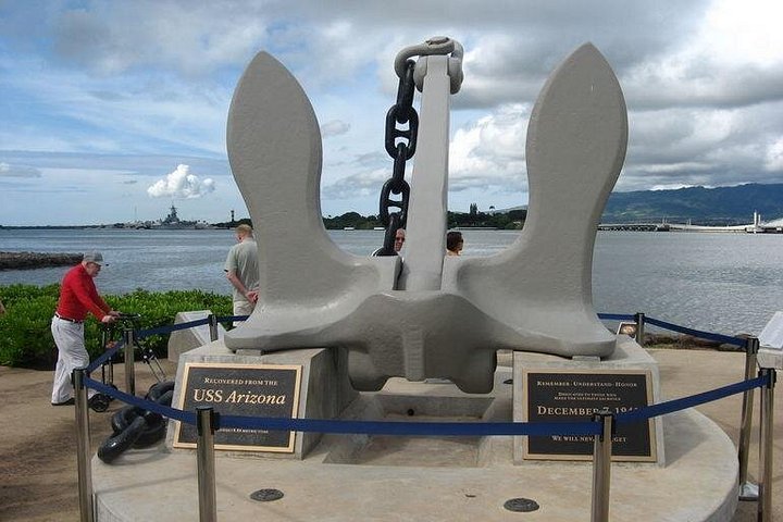 WWII Pearl Harbor Heroes Deluxe Tour, photo 3 of 10