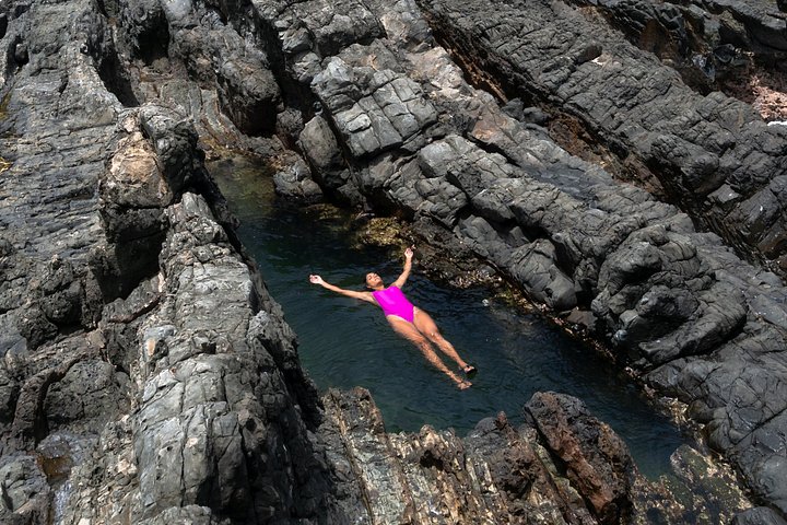 Kayak to the Mokulua Islands, Queen's Bath and Snorkel, Kailua, photo 8 of 10