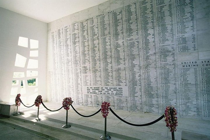 WWII Pearl Harbor Heroes Deluxe Tour, photo 5 of 10